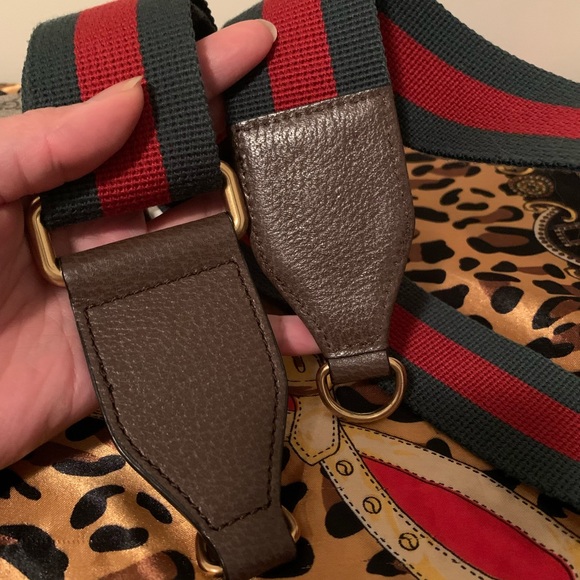 GUCCI Supreme GG Coated Canvas Crossbody w/ Tags - Picture 5 of 15